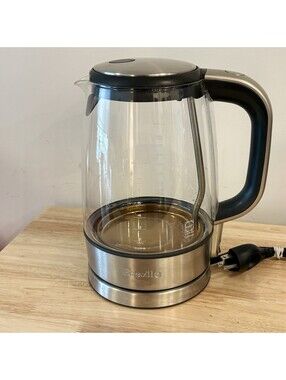 BREVILLE BKE595XL The Crystal Clear Electric Glass Kettle Used Works Great!!